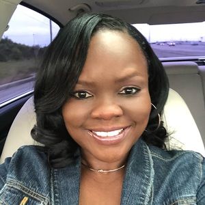 Meet your Posher, Stephanie